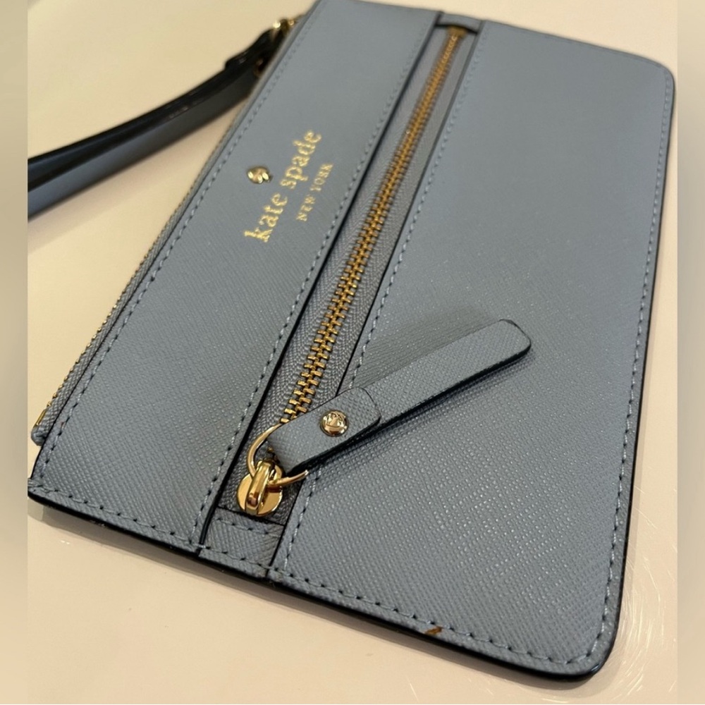 Kate Spade Baby Blue Wristlet with Smooth Leather Finish - Picture 3 of 7